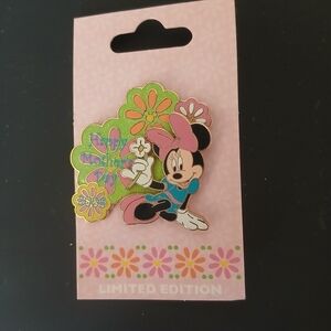 Disney Pin Mother's Day 2008 Limited Edition 2000 New On Card